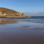아파트 De Ensueno En El Bosque Y Junto Al Mar